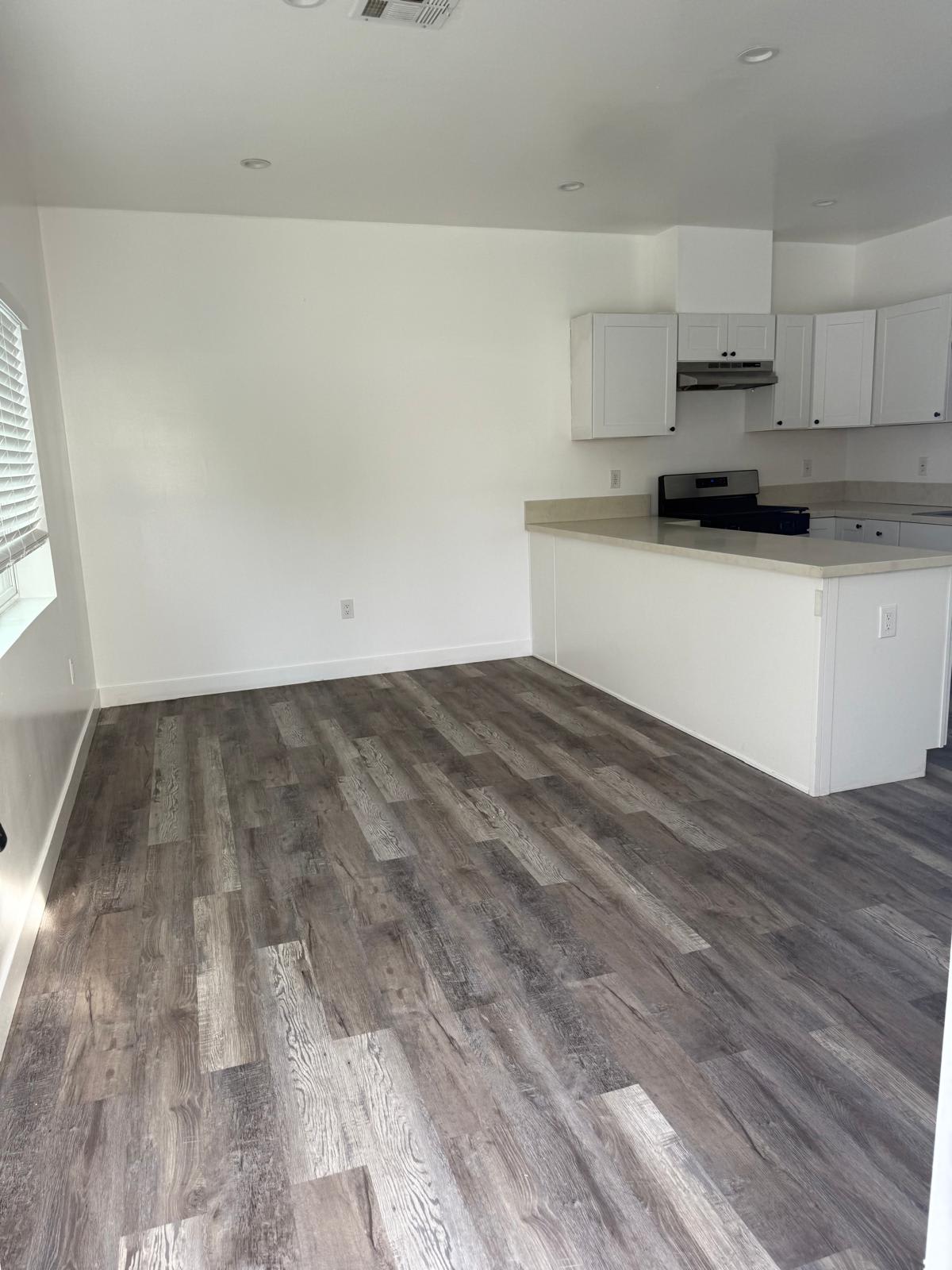 1122 E. 27th St. – photo 5