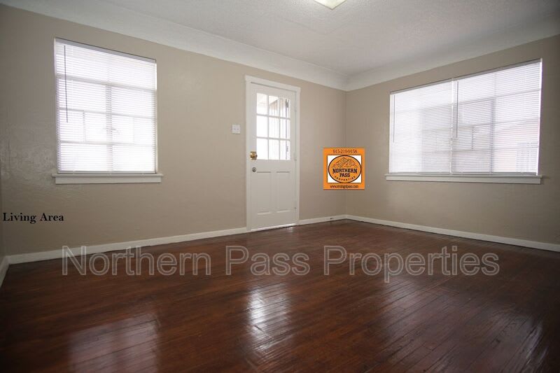 1226 Huckleberry St – photo 5