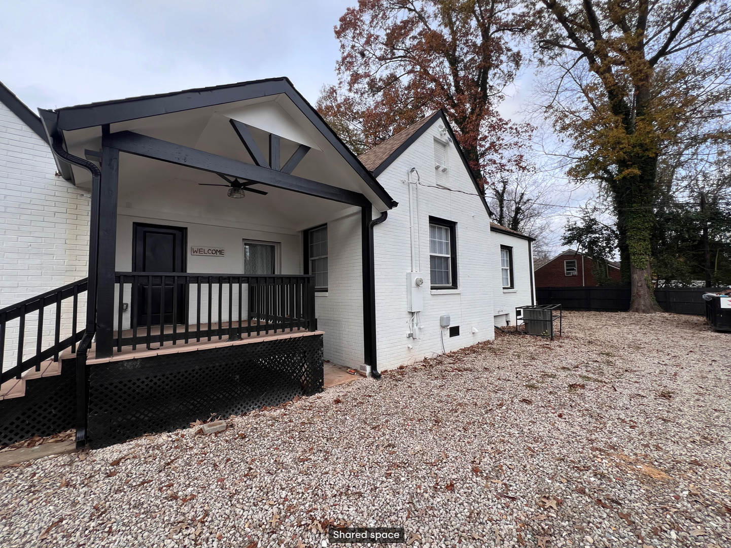 Room in 4 Bedroom Home at West Blvd – photo 2