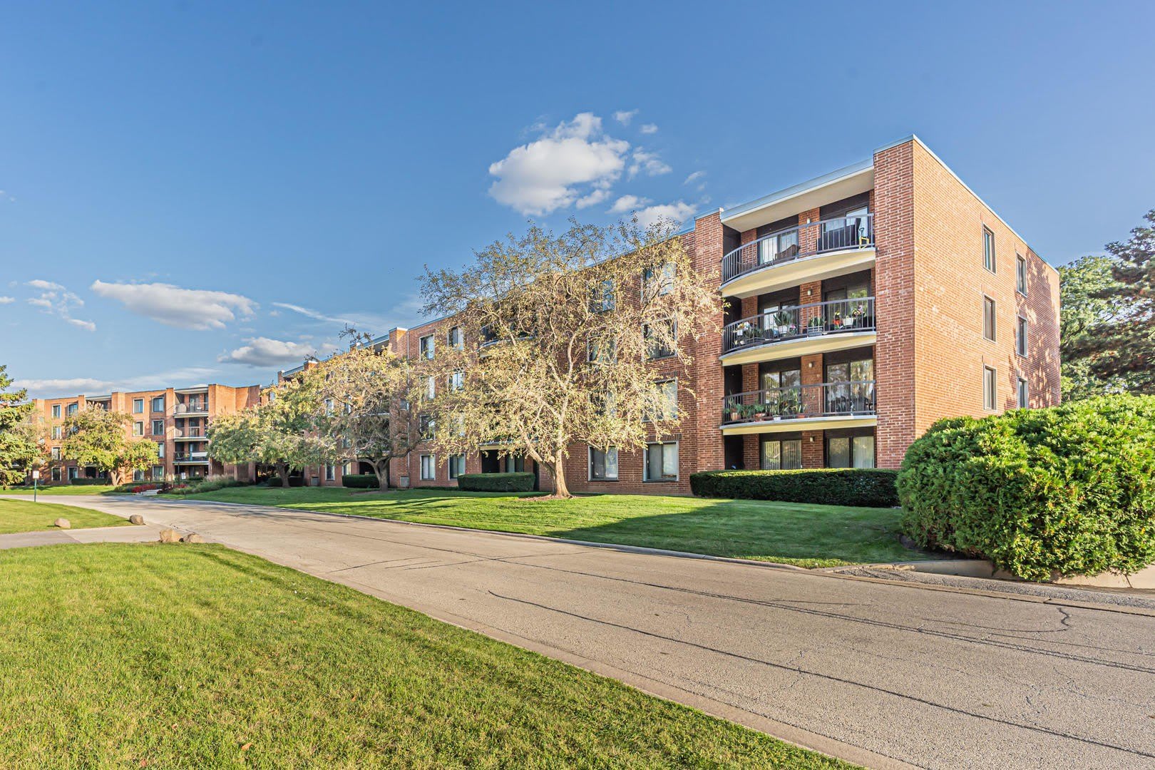 1415 E Central Road – photo 2