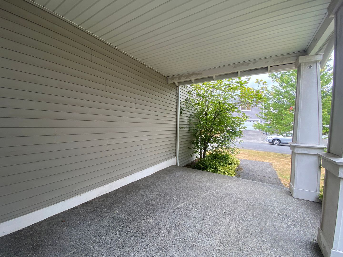 Practical 3 bedroom, 2190 Sqft Kent Home – photo 2