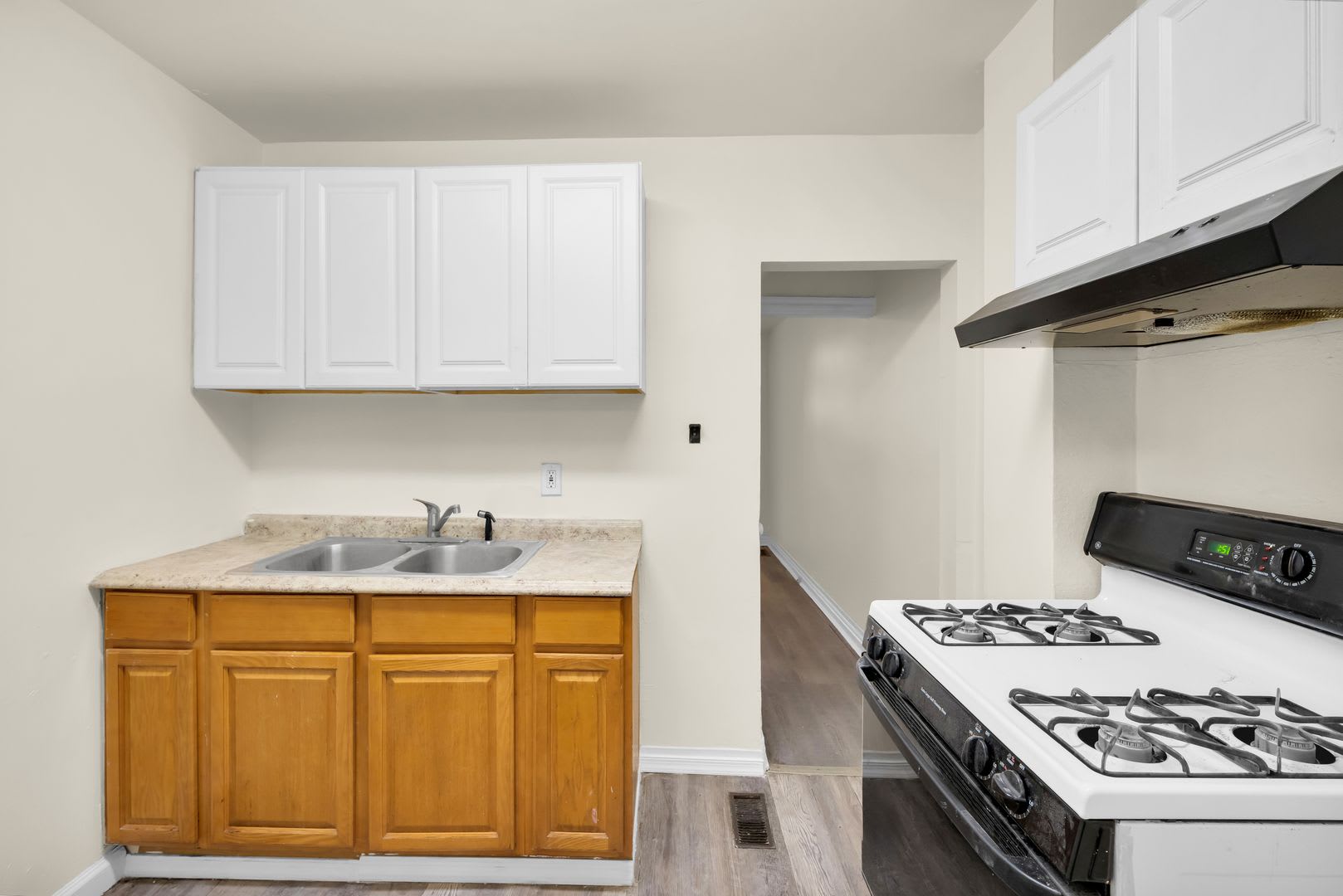Comfortable 3 Bedroom Home In Allentown – photo 4