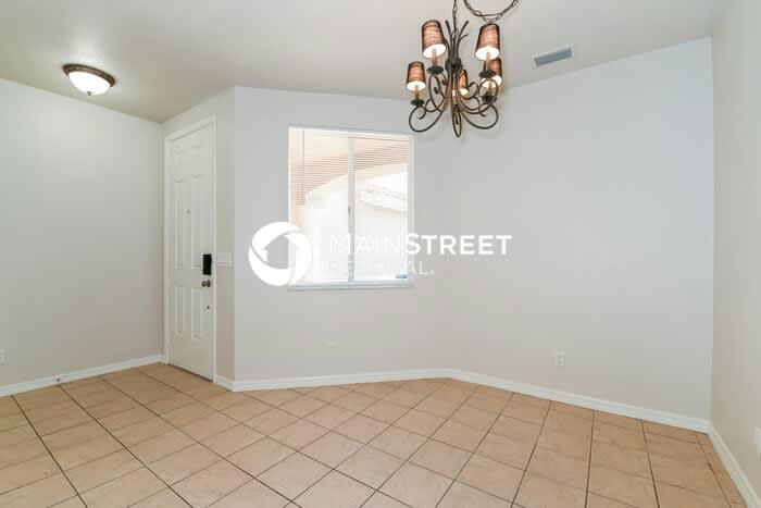 9793 Roundstone Circle – photo 4