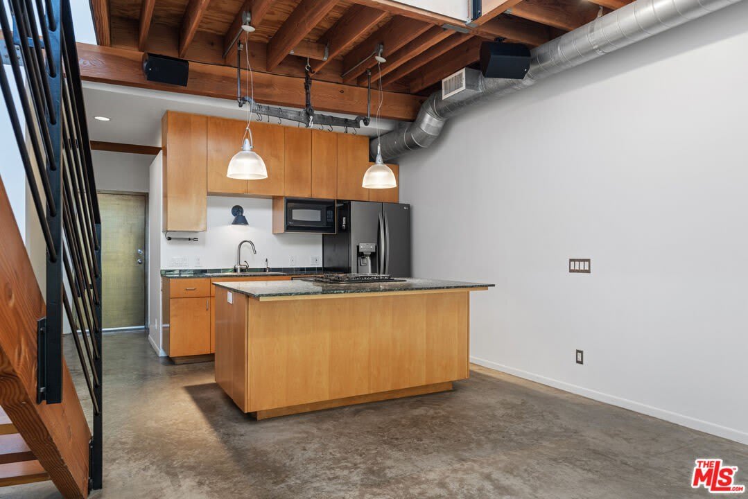 1130 5th Ave – photo 3