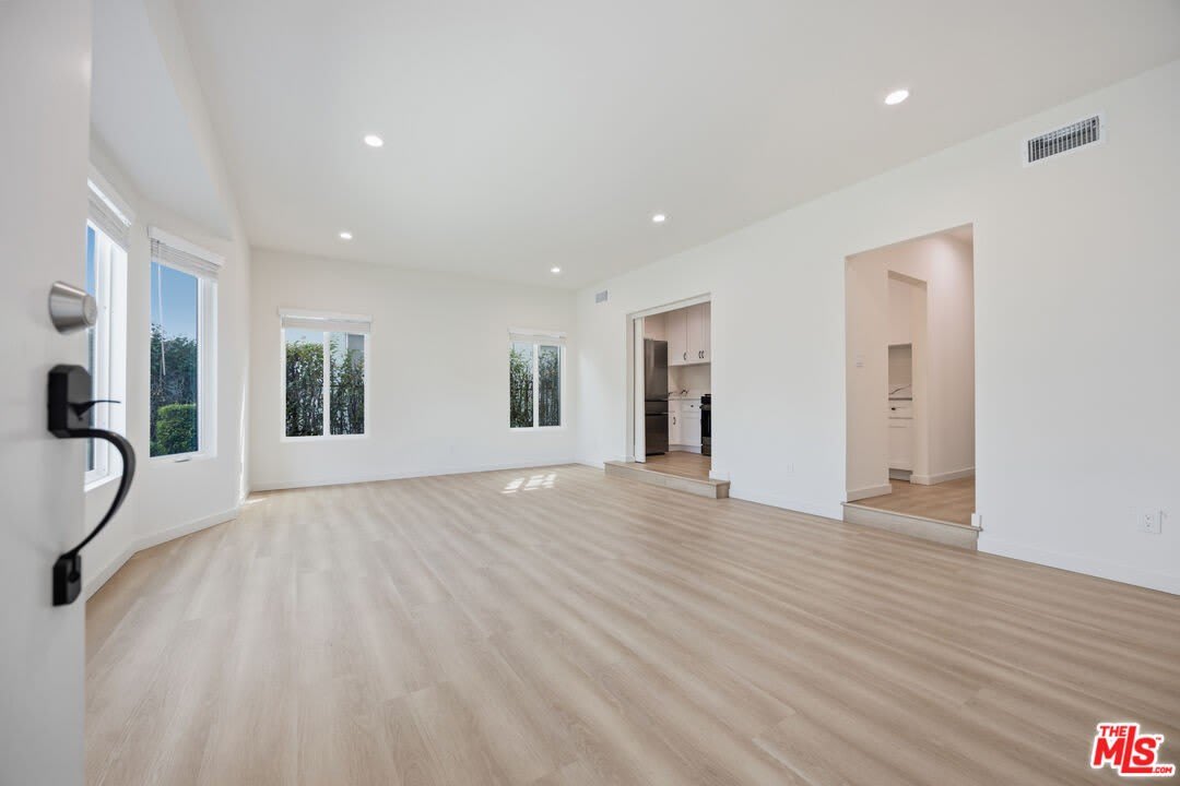 3015 Stocker Pl – photo 3