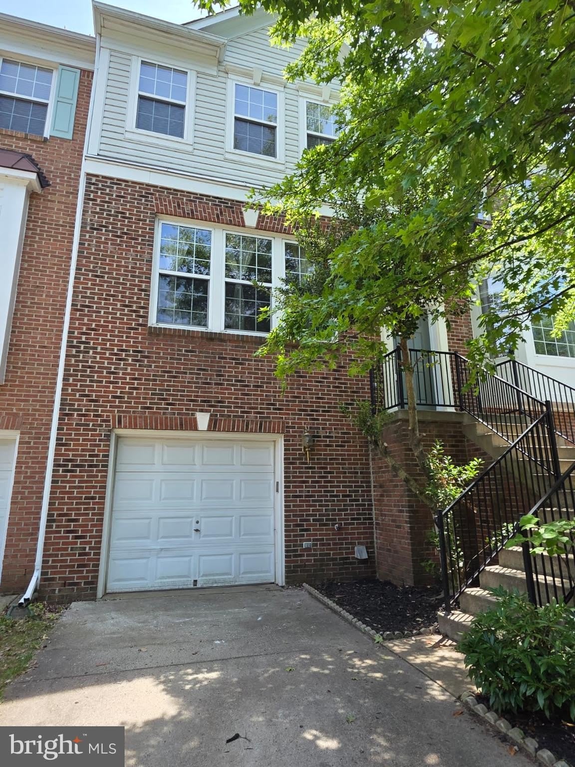 22486 MAISON CARREE Square – photo 1