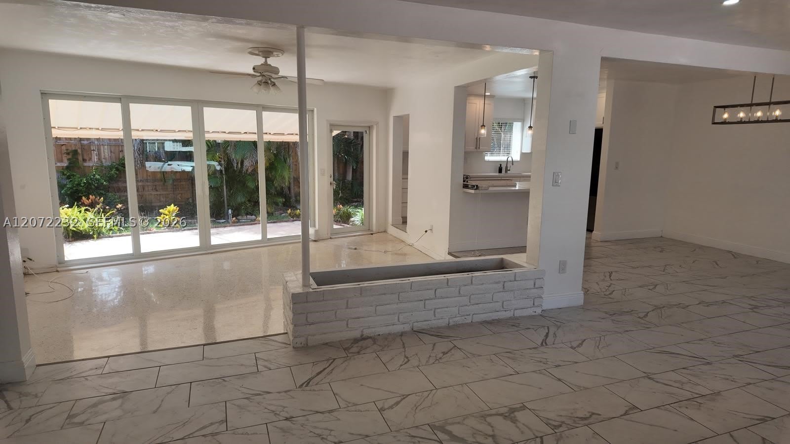 12140 NE Miami Ct – photo 2