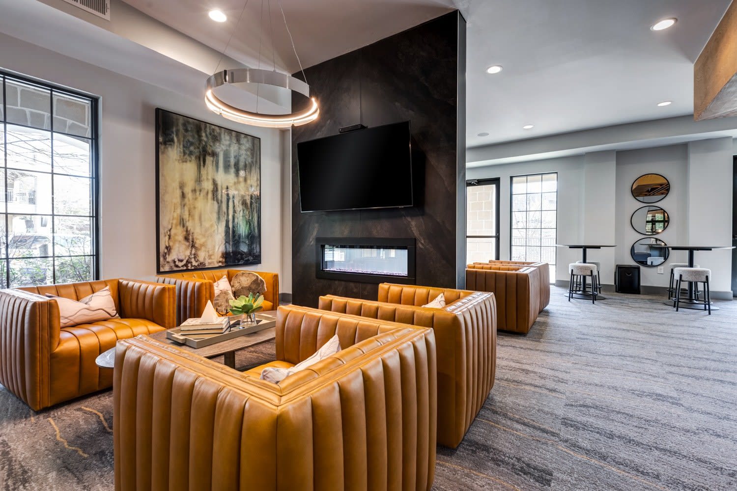 District West – photo 4