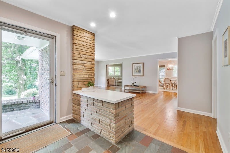 31 Sheffield Rd – photo 2