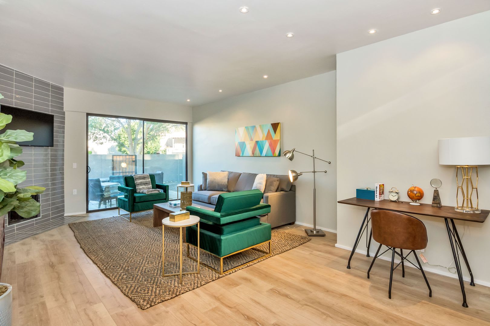 Rates Vary: $3,995 – photo 3