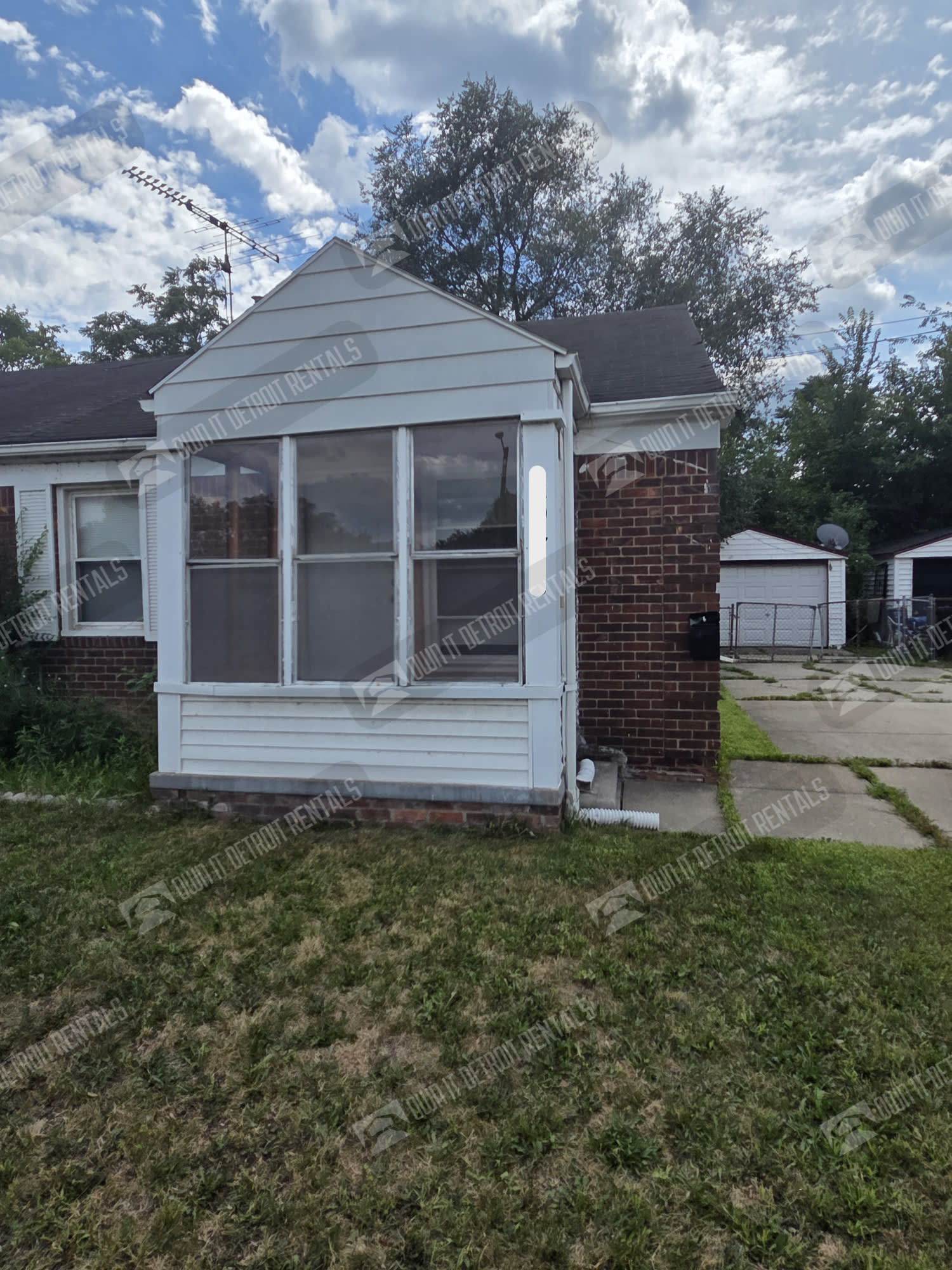 20422 Moross Rd – photo 1