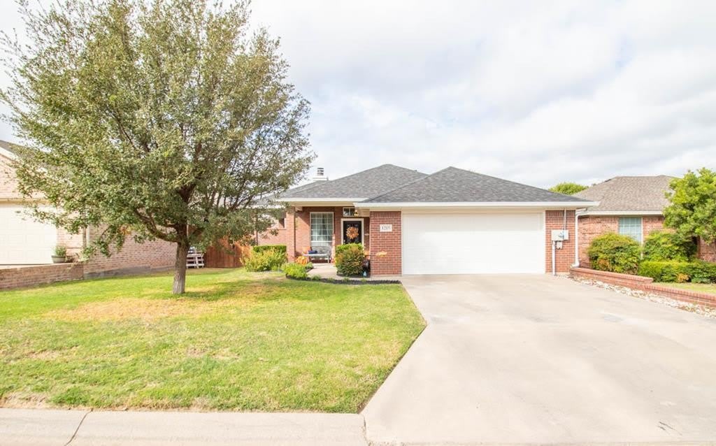 1215 Dorchester Drive – photo 1