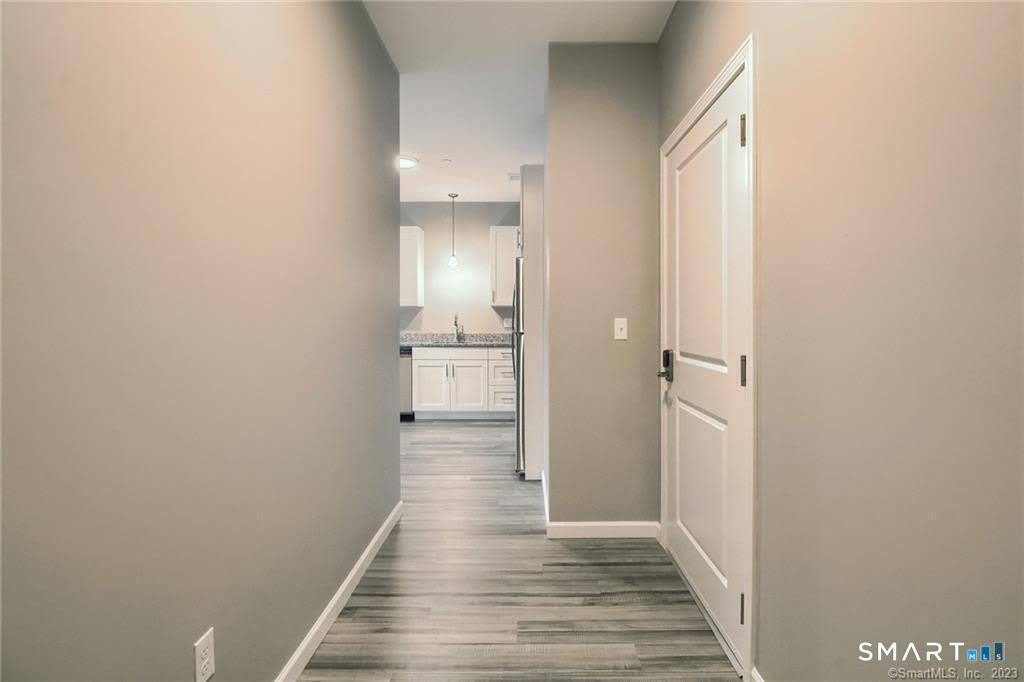9 Steele Boulevard – photo 2