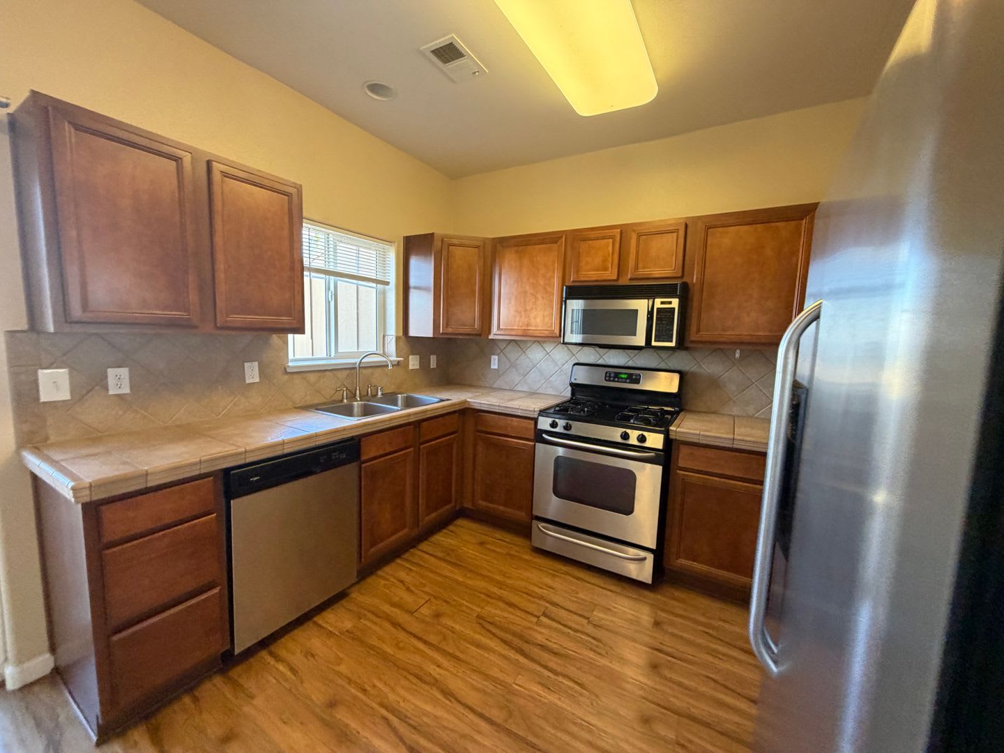 260 John Eugene Ct – photo 3