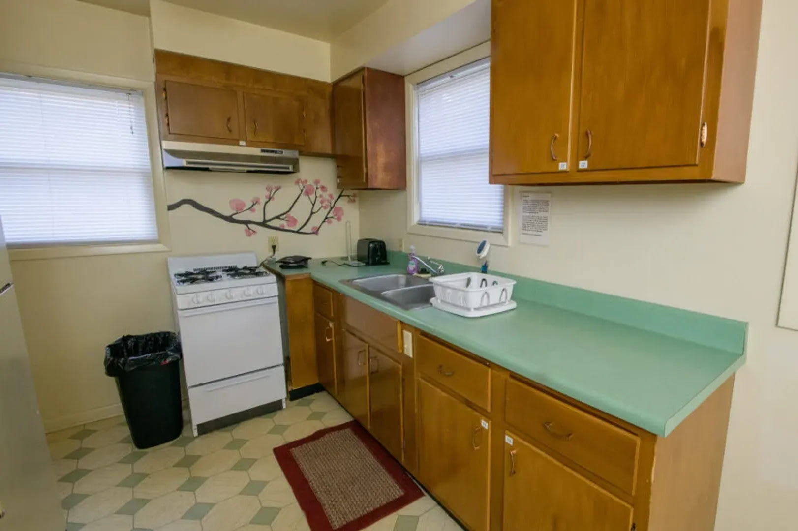 401 South Highland Avenue House (Leased as One) – photo 2