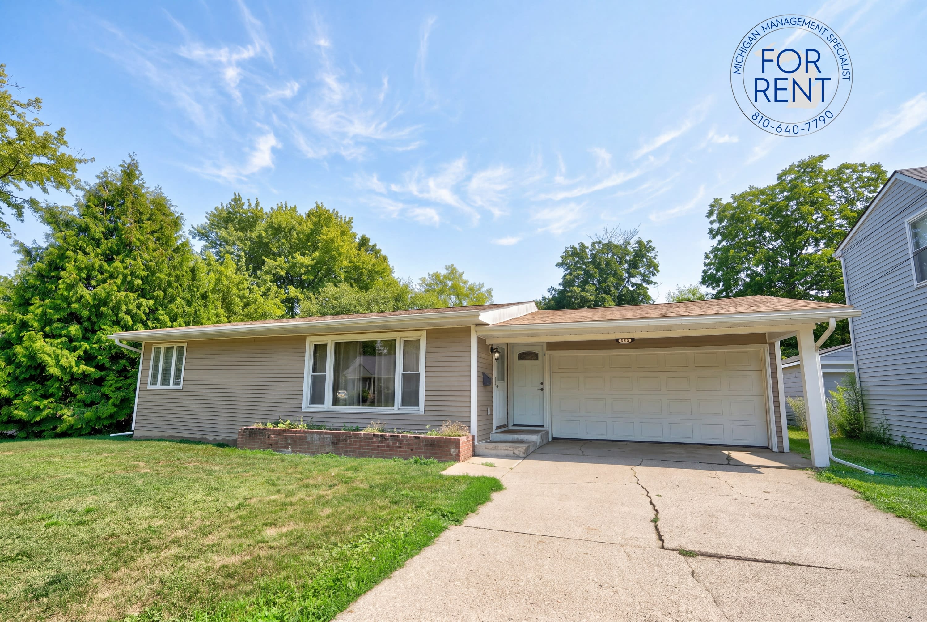 635 Oda Street – photo 2