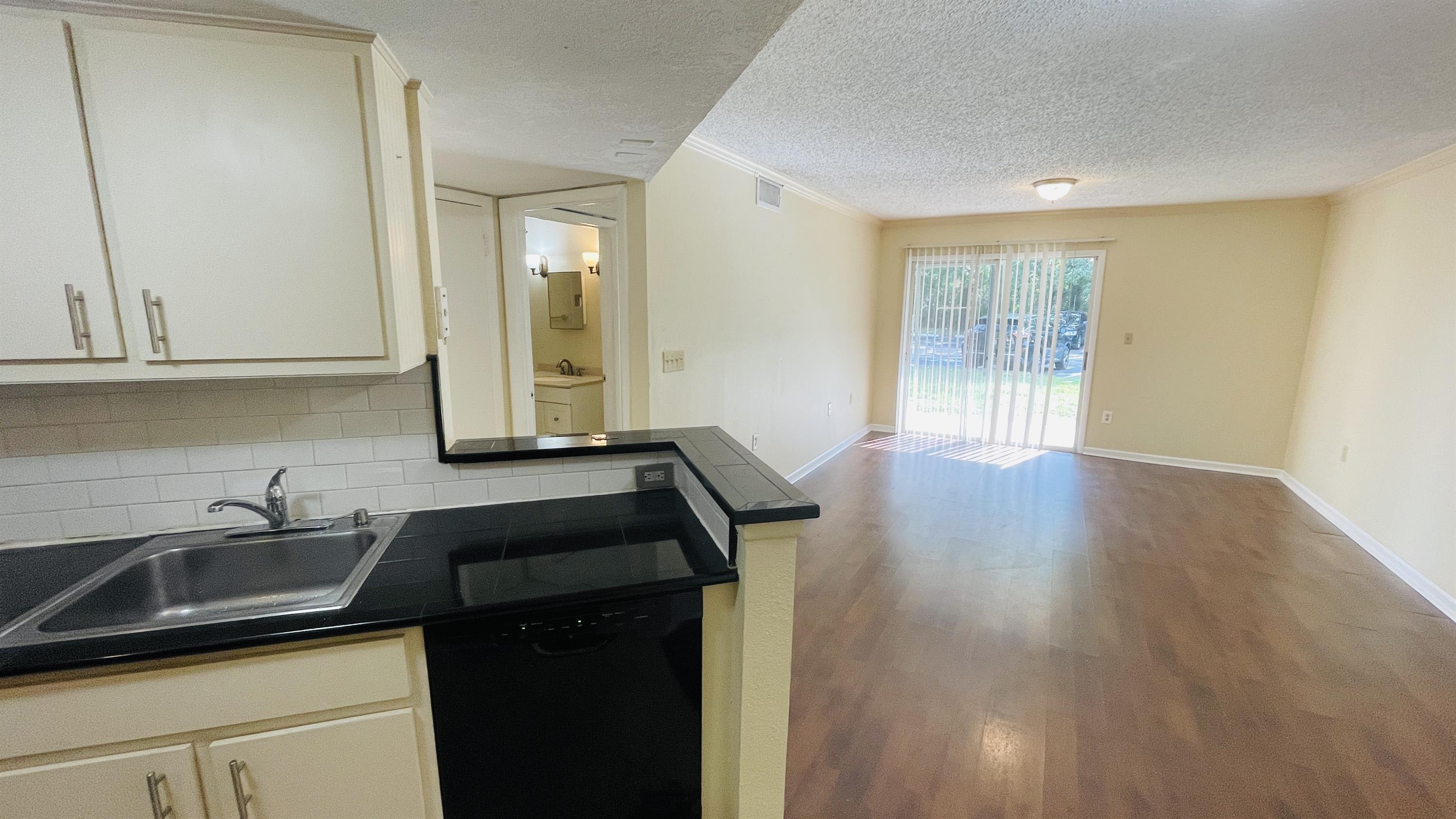 1948 Lake Atriums Circle, #125 – photo 5