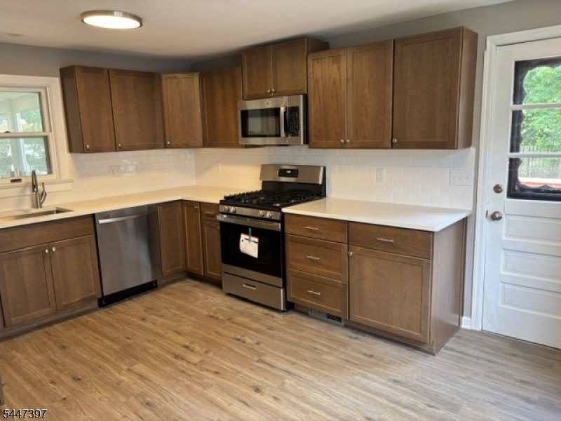 50 Carey Ave – photo 4