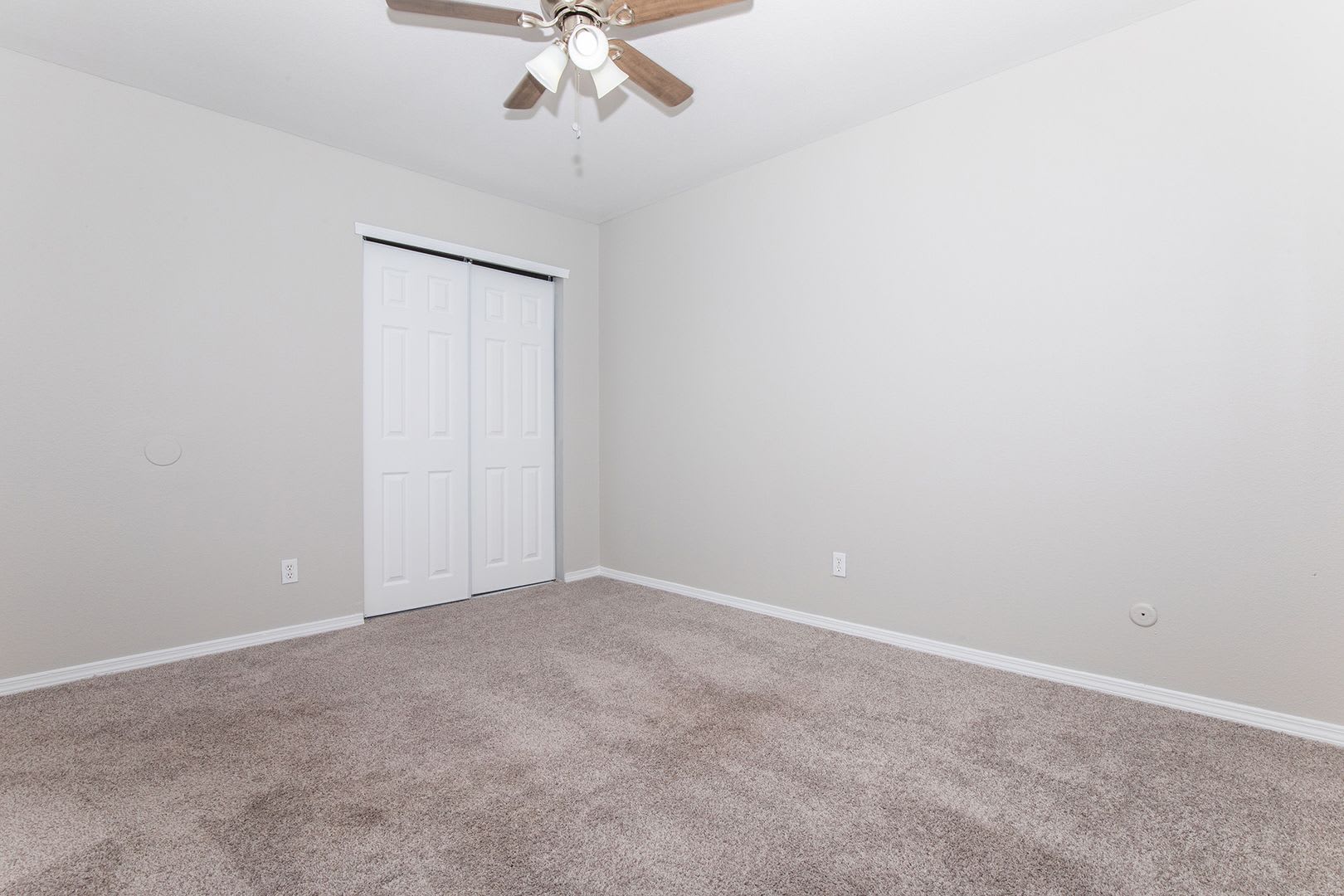 De Cortez Apartments – photo 5