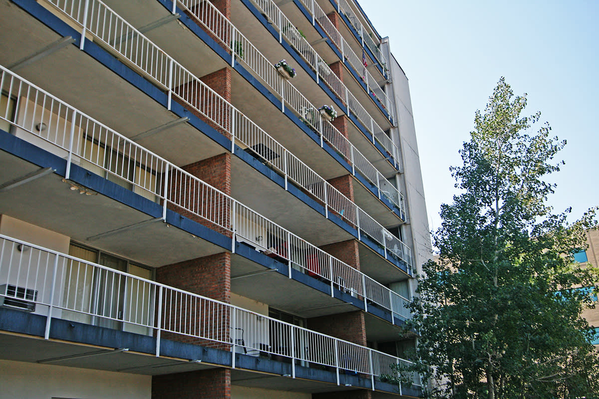 One Bedroom Condominium – photo 5