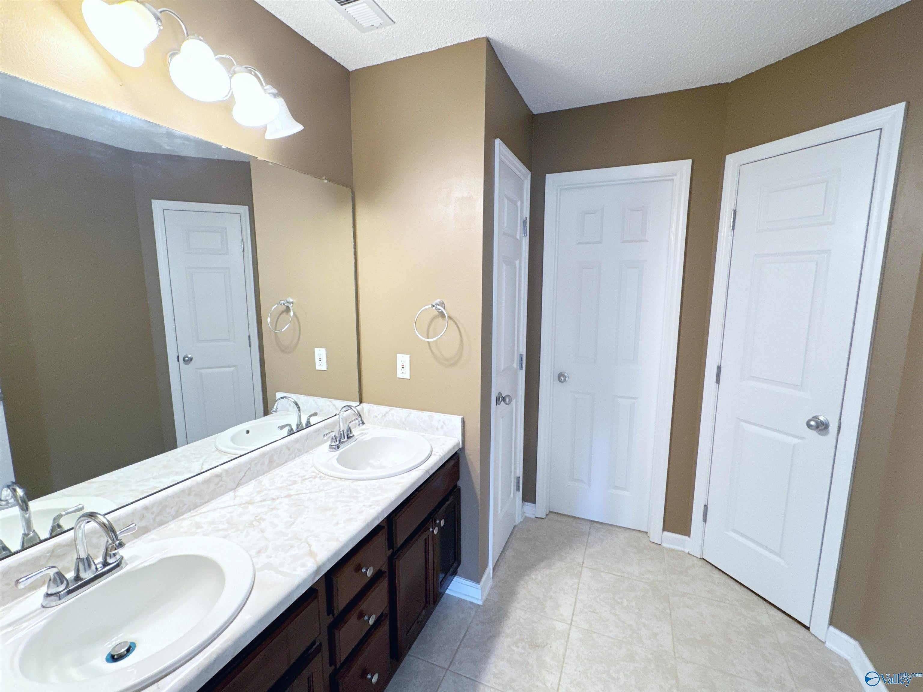 117 Bremerton Drive – photo 5