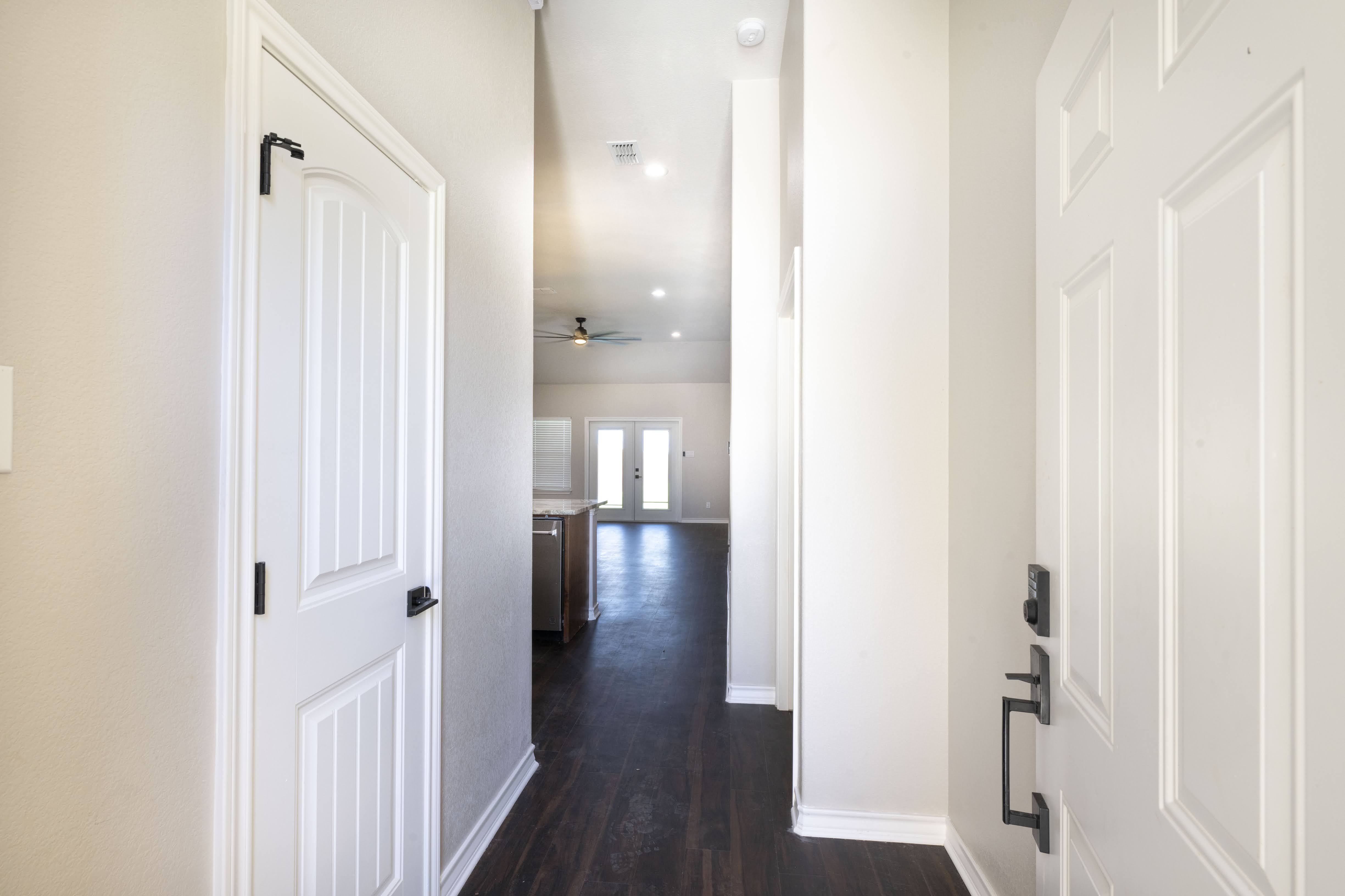 301 Navarro Way – photo 5