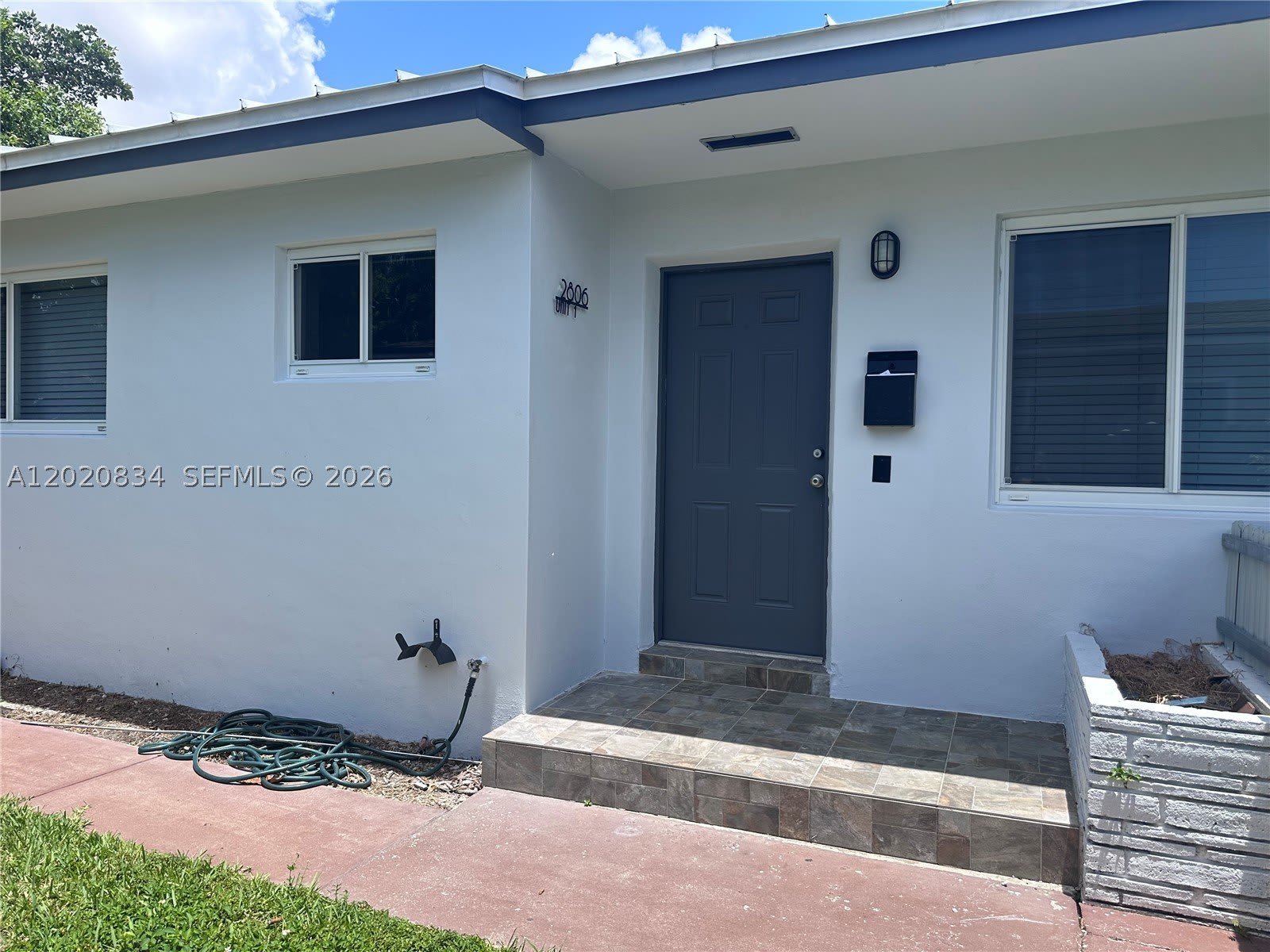 2806 SW 35th Ave – photo 2