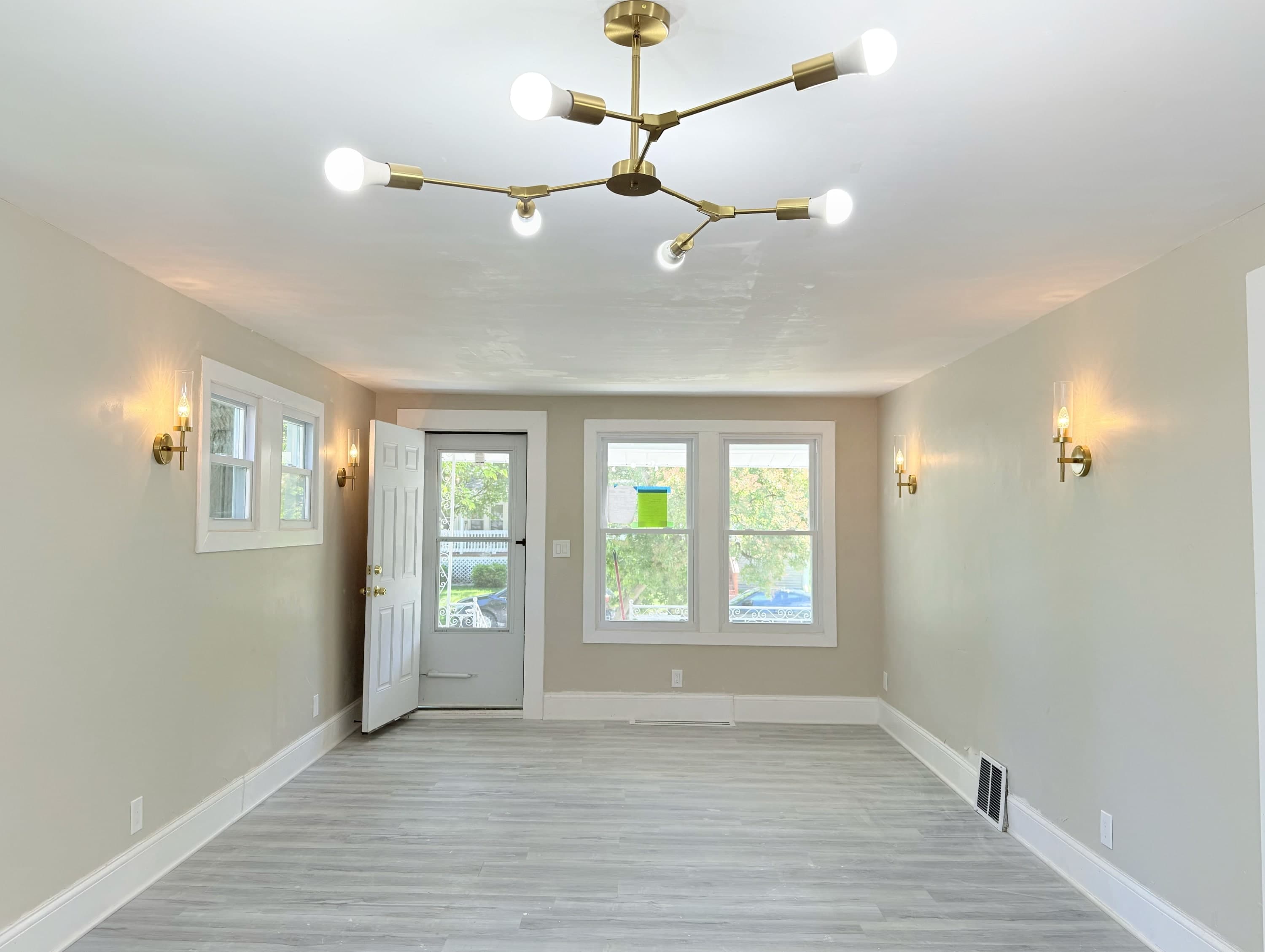 266 West Bennett Avenue – photo 4