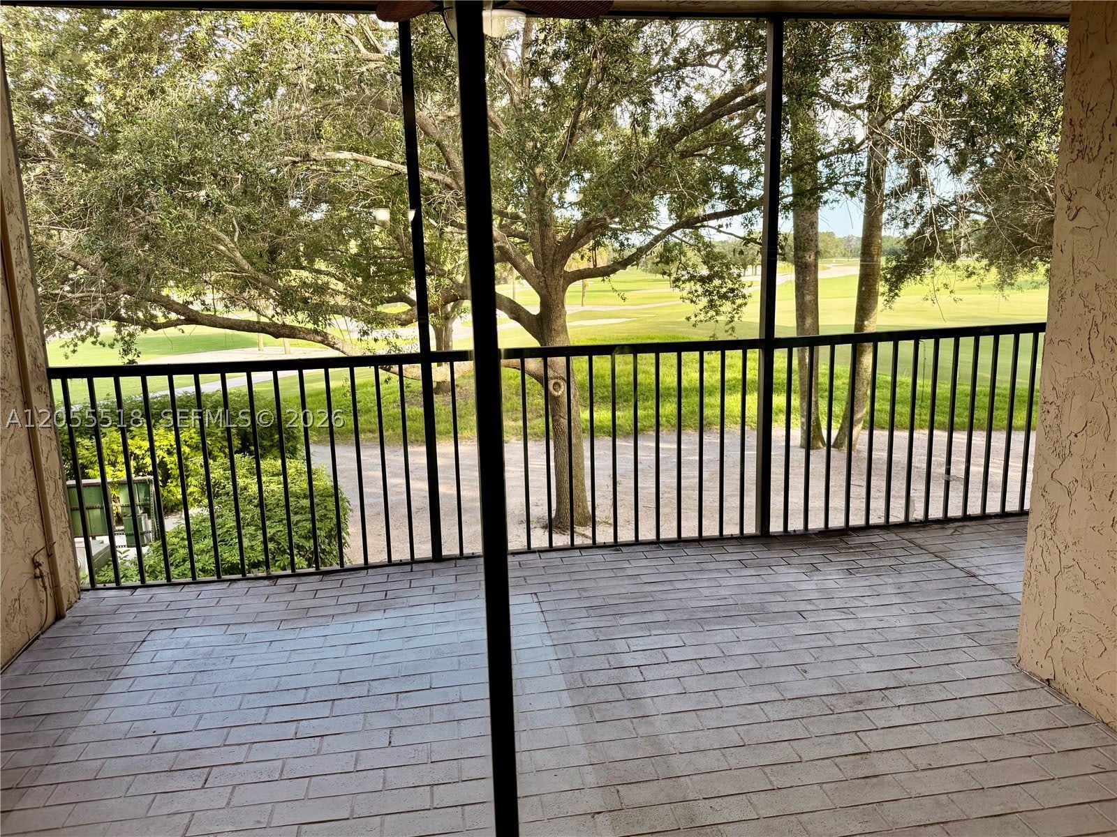 200 Jacaranda Country Club Dr – photo 2