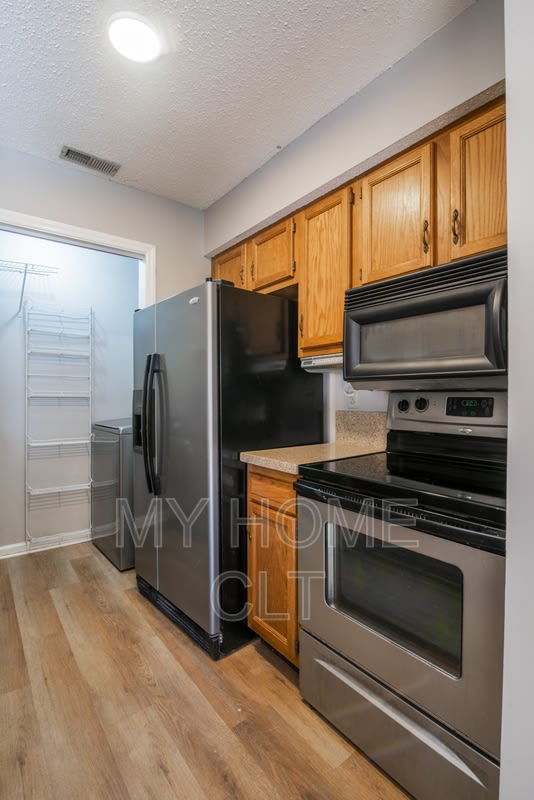 8117 Tremaine Court – photo 5