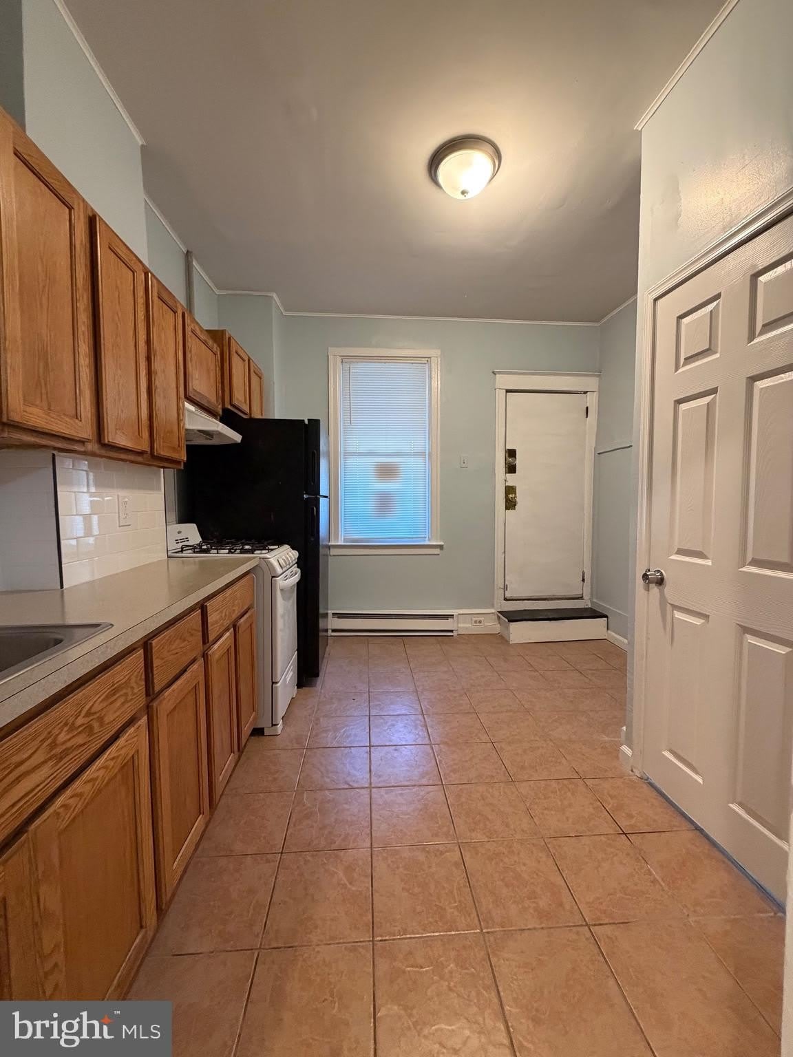 671 Long Lane – photo 5
