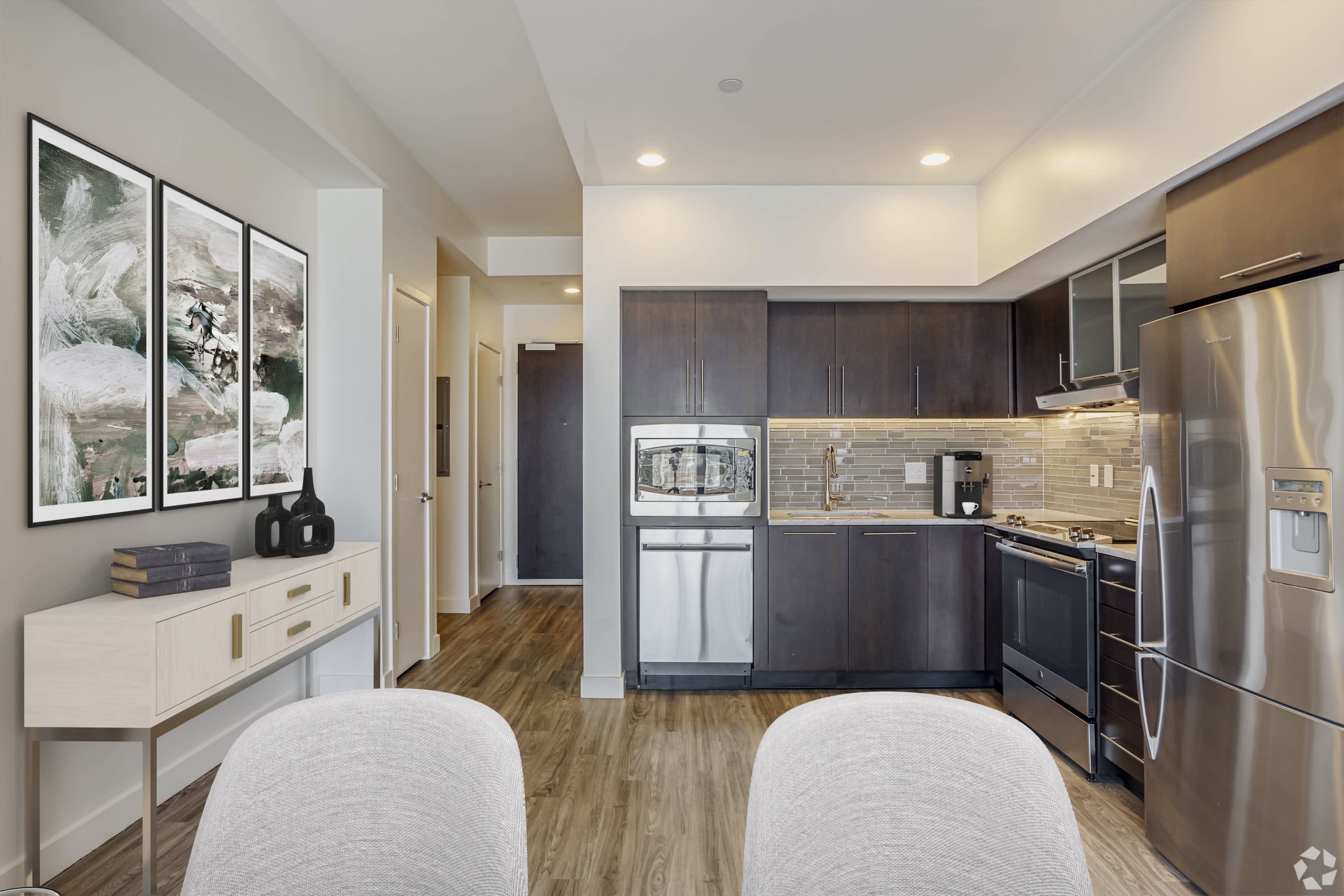 1330 Boylston – photo 2
