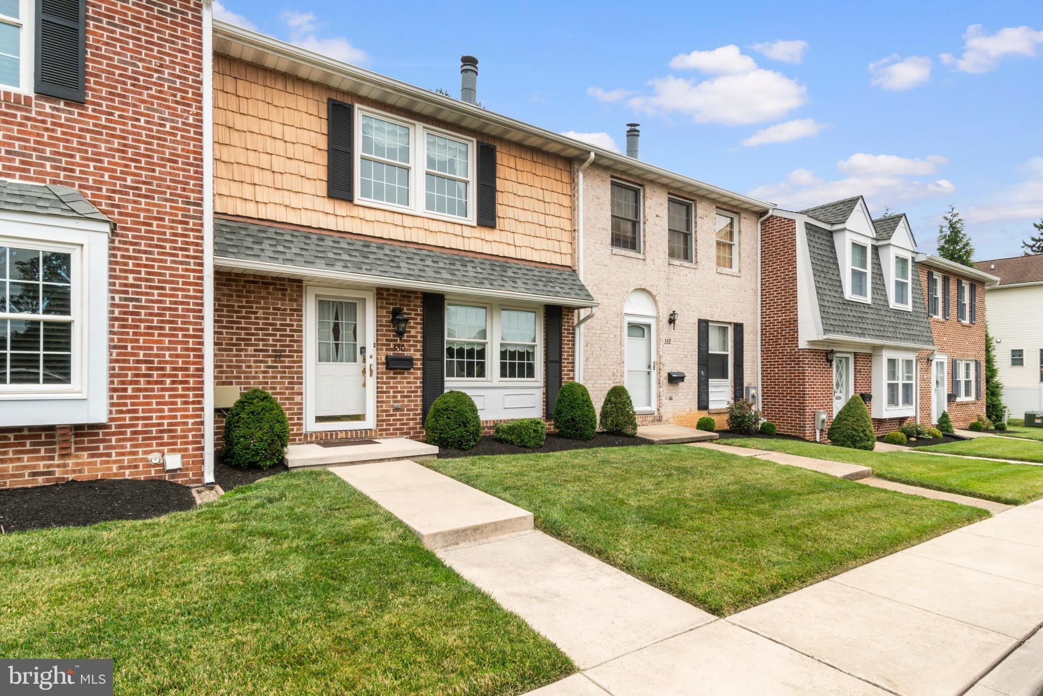 330 HARLAN Square – photo 2