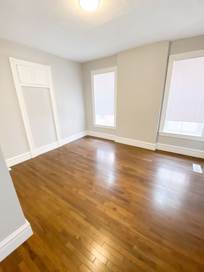 Newly Renovated 2 Bedroom/2 Bathroom! – photo 4