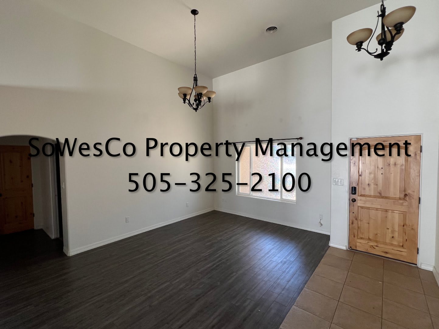 4 Bedroom Home Built In 2018 Near Country Club – photo 3