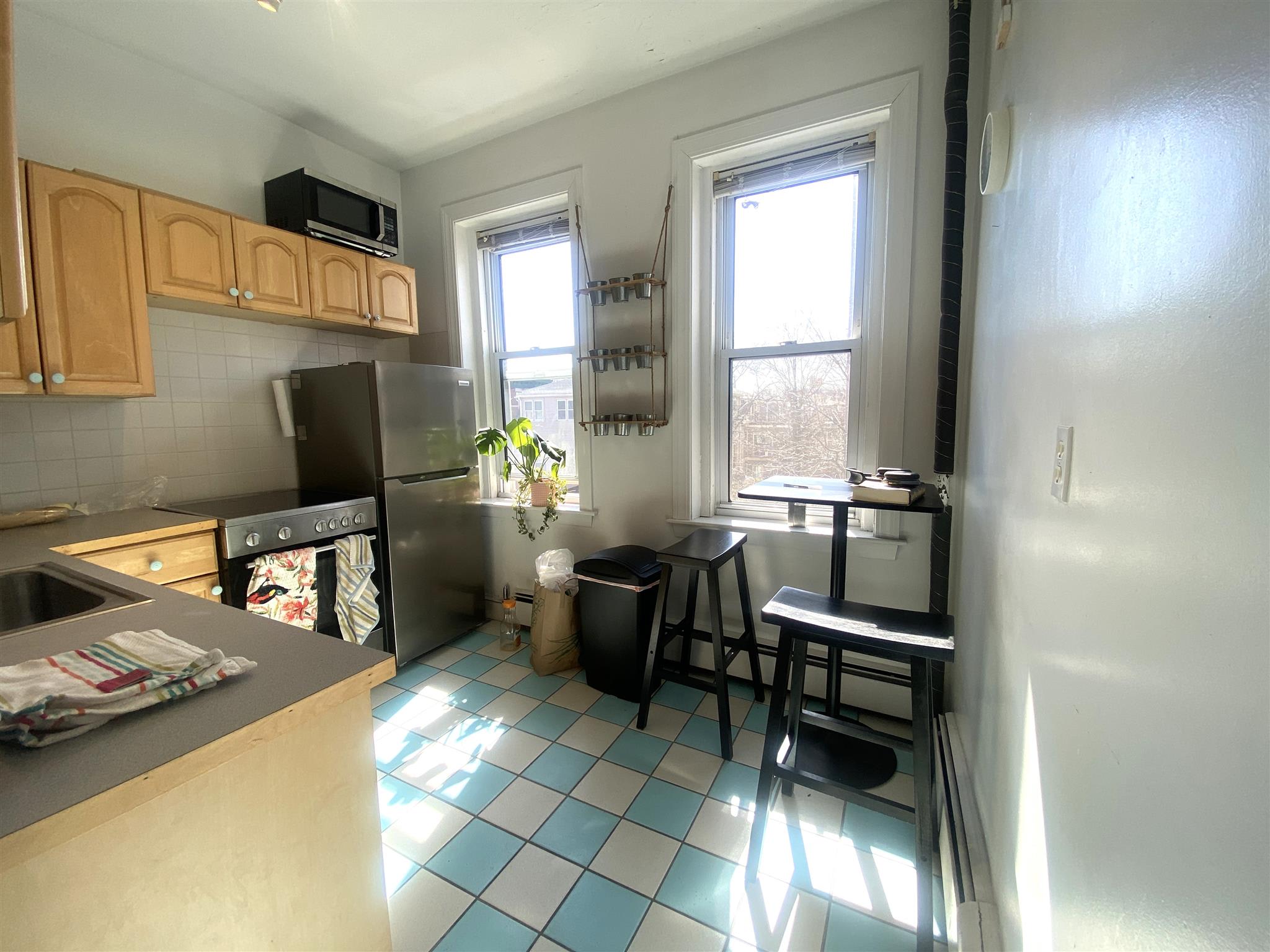281 Harvard St – photo 3