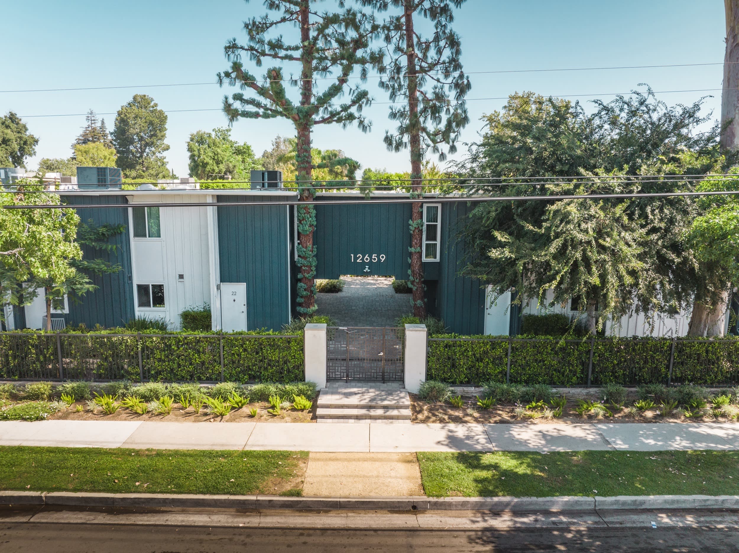 Moorpark Apartments – photo 1