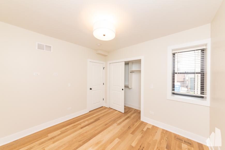 4953 N Oakley – photo 5