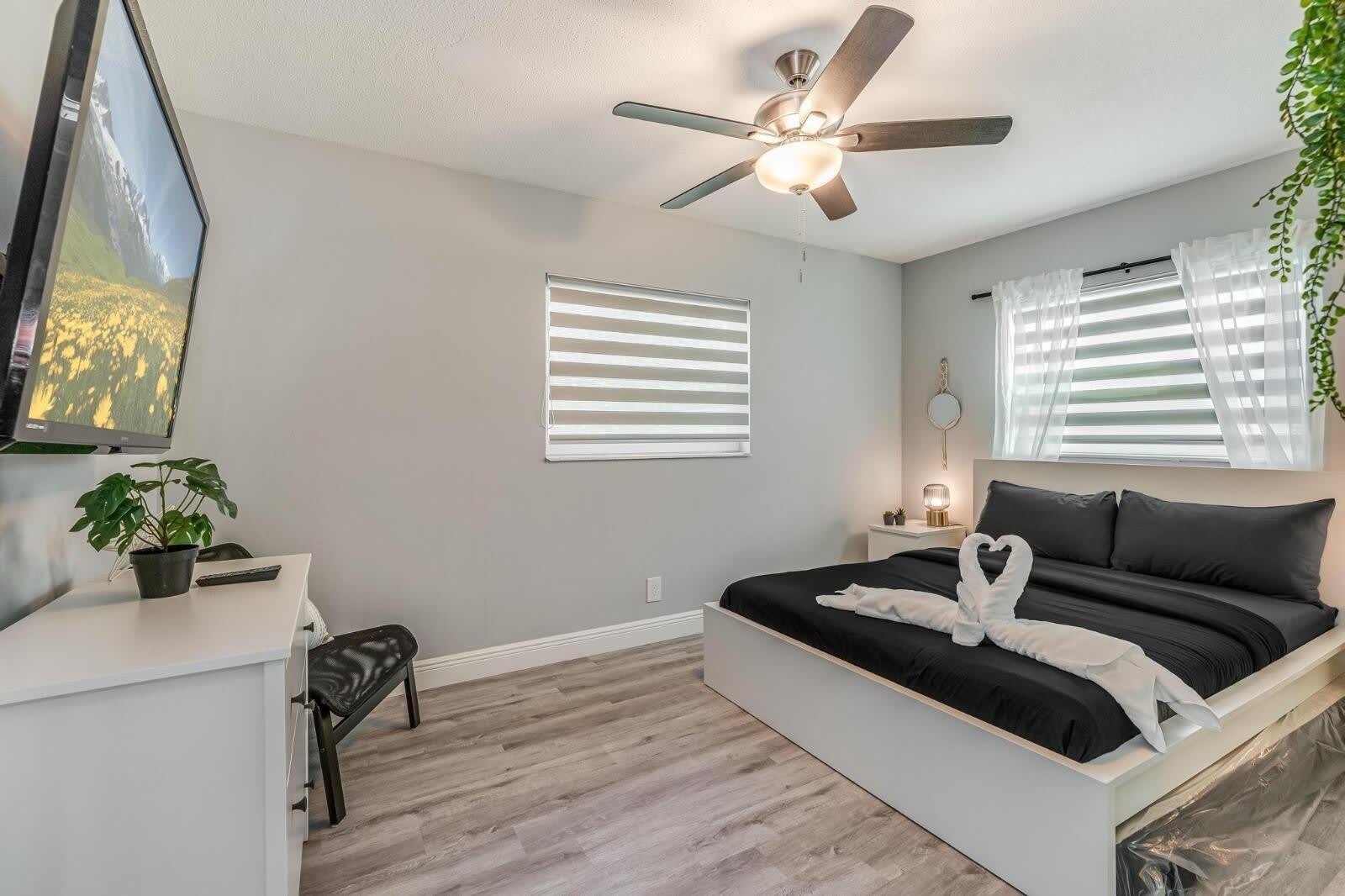 1051 SW 32nd Court – photo 2