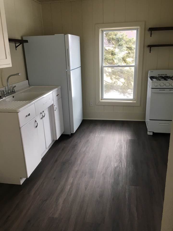 435 Tawas Street – photo 4