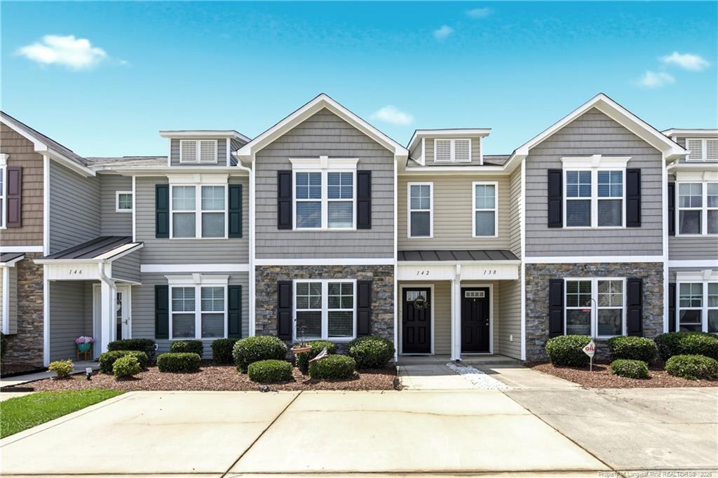 142 Collinwood Drive – photo 1