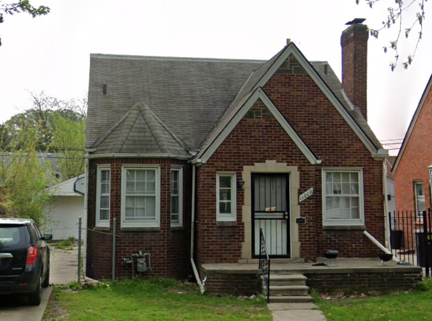 Move In Ready 3Br Brick Bungalow Detroit Classic New Floors Paint Etc You Ll Love This House – photo 1