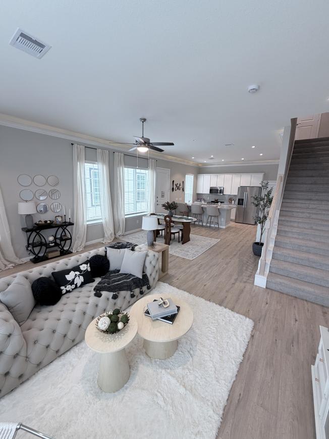 907 Beebrush Ln. – photo 5