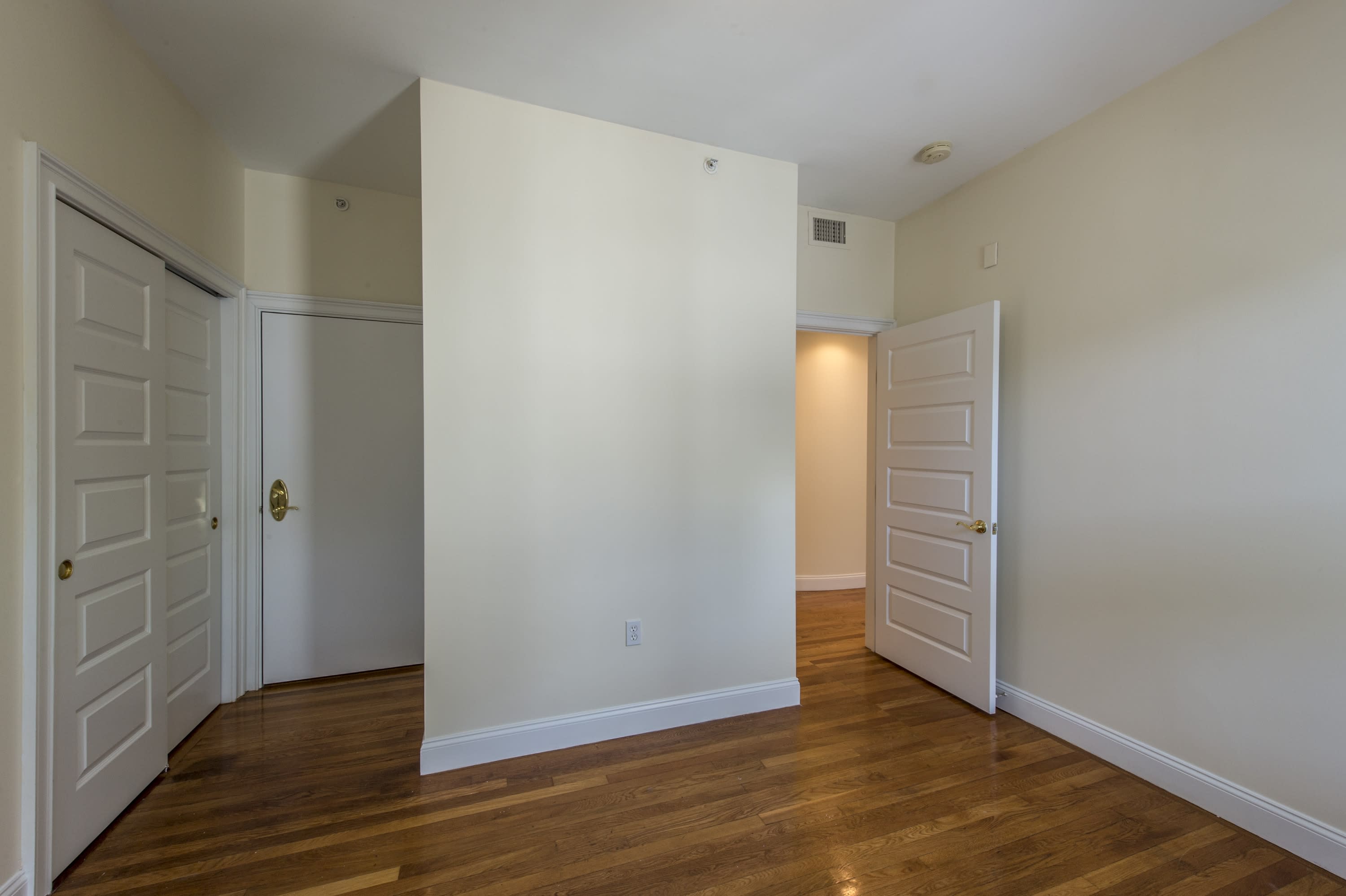 Ashford Street Apartments – photo 2