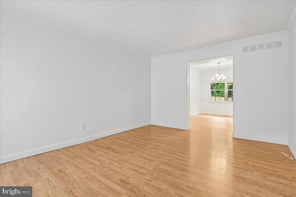 28 MELKEN COURT – photo 3