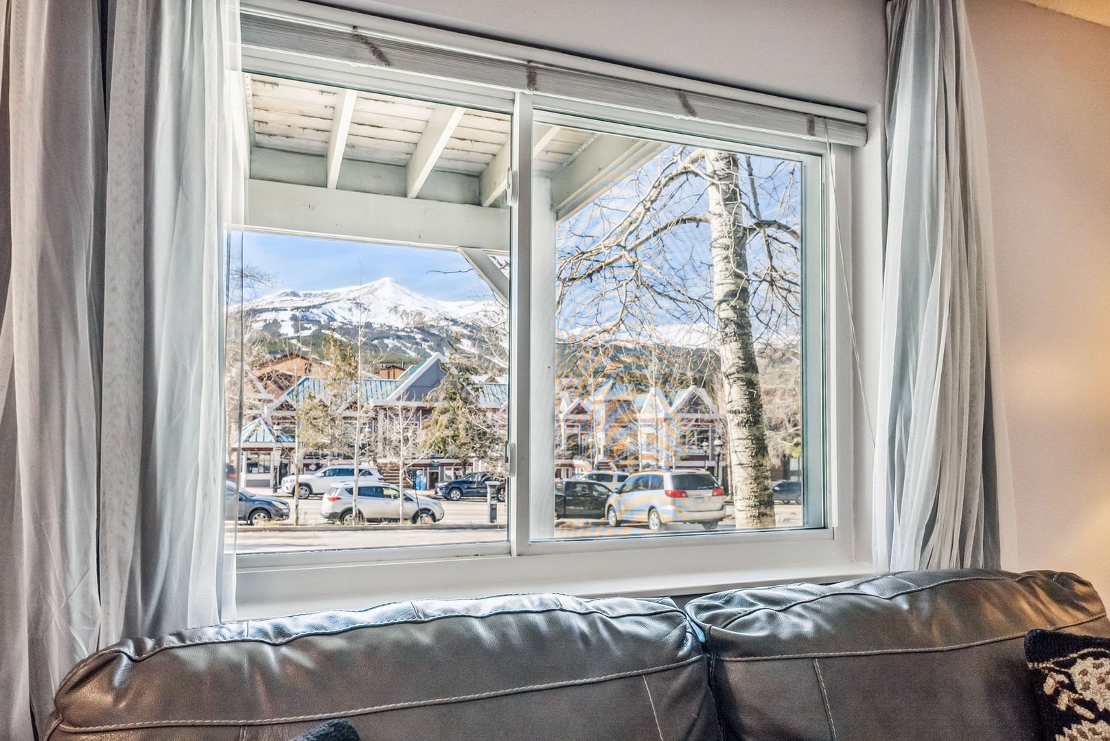 Move In Special Utilities Included Main Street Breck Great Updates Walk To Everything In Town Year Lease Pets Negotiable – photo 5