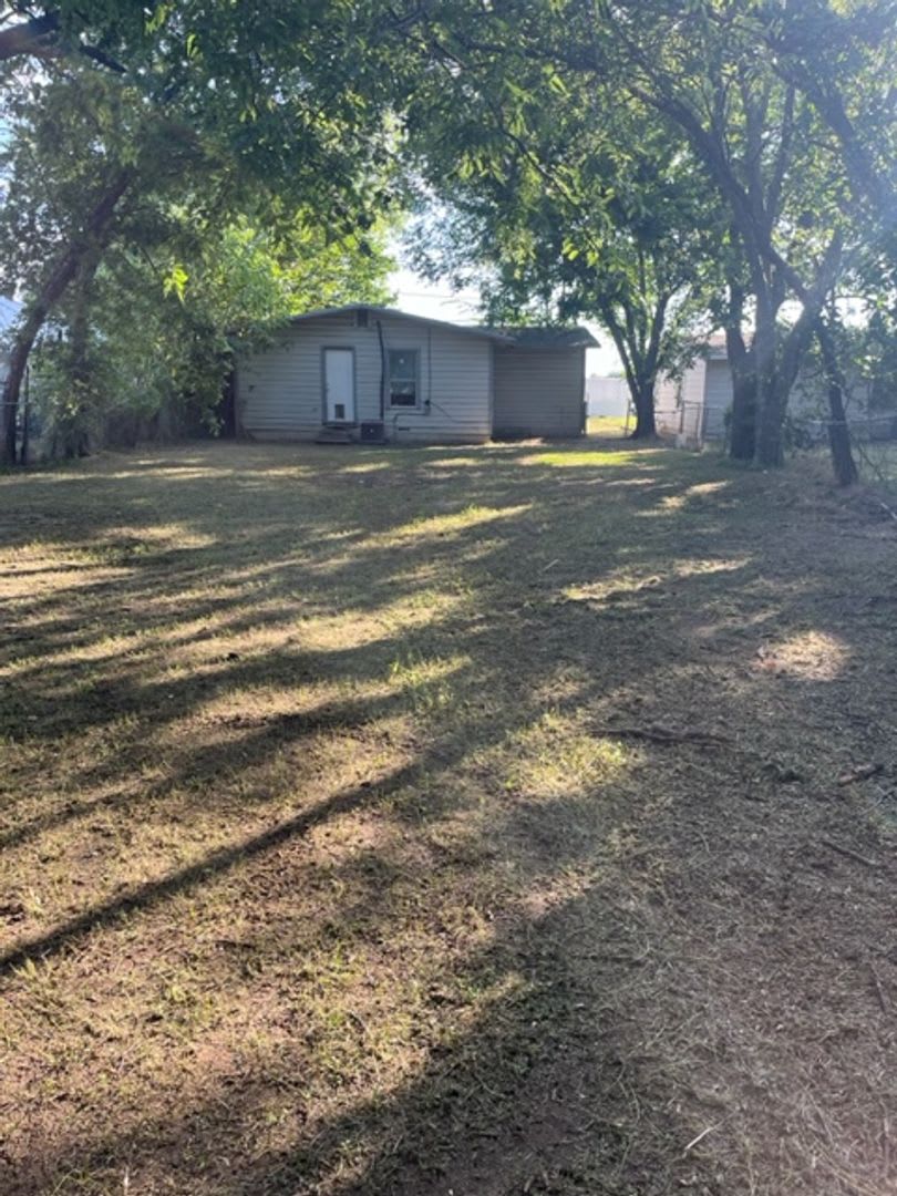 3 bed 1 bath ready now – photo 2