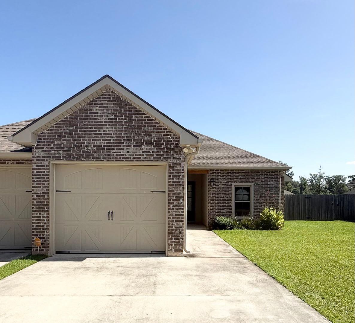 Adorable Townhome! – photo 2