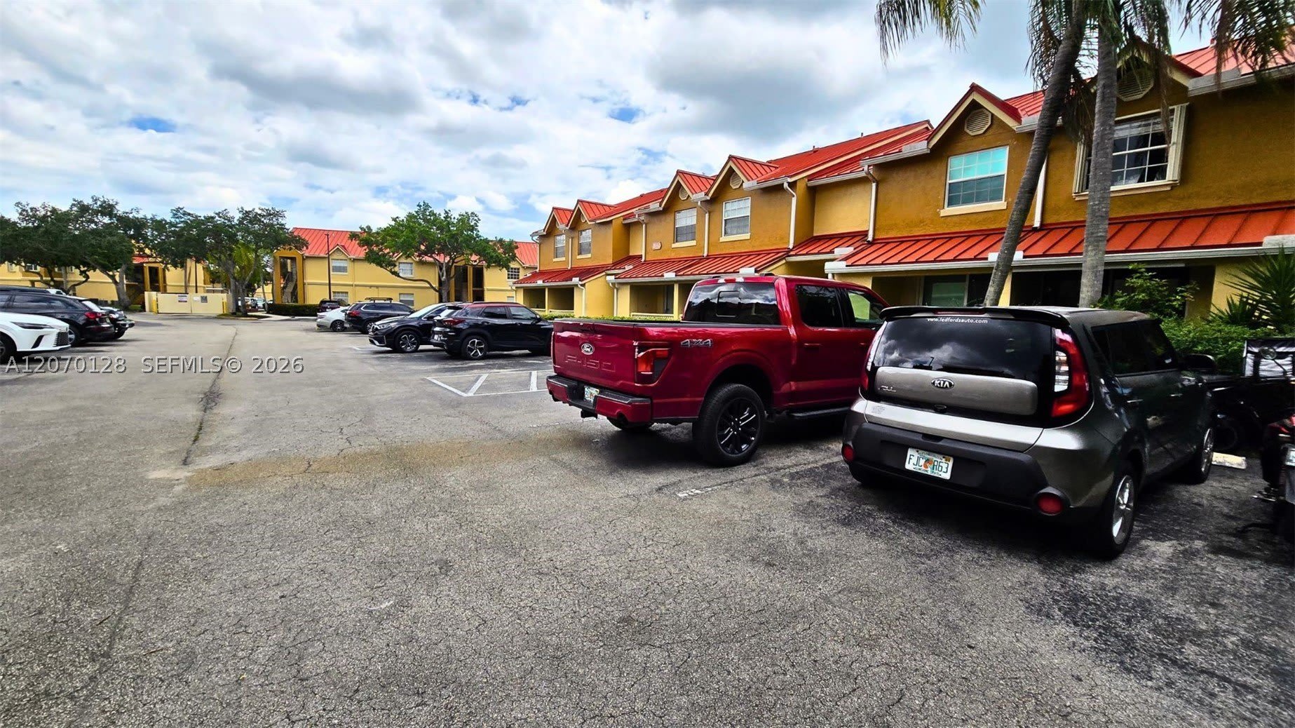 18332 NW 68th Ave – photo 1