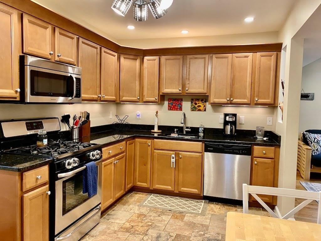 61 Callender Avenue – photo 3
